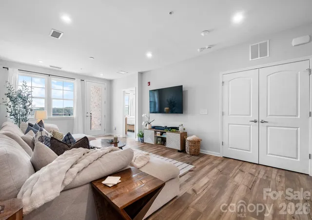 5th image of 4455 Reed Creek Dr #202, Sherrills Ford, NC 28673 | MLS# 4413608