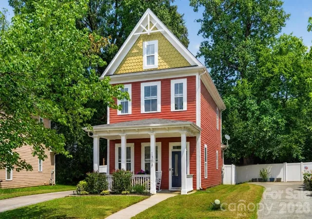 3rd image of 1308 Rising Oak Dr, Charlotte, NC 28206 | MLS# 4413620