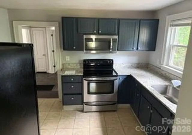 4th image of 826 W Davidson Ave, Gastonia, NC 28052 | MLS# 4413623