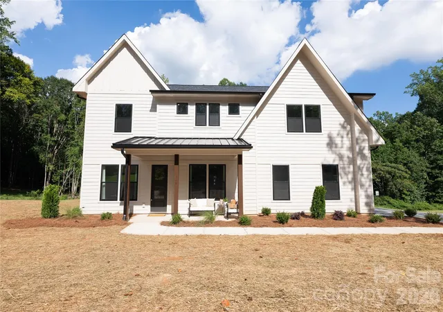 1st image of 320 Laurel Crest Dr, Kannapolis, NC 28081 | MLS# 4413631