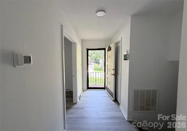 Photo 2 of Single family home for sale at 931 Pineborough Rd, Charlotte, NC 28212 | MLS# 4413634 | Listing updated on 2026-09-05