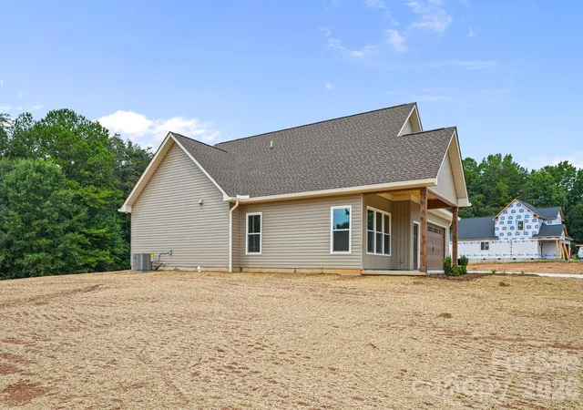 48th image of 708 Meadowood St, Hudson, NC 28638 | MLS# 4413638