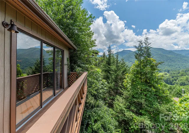 Photo 1 of Single family home for sale at 73 Mountain Breeze Dr, Maggie Valley, NC 28751 | MLS# 4413648 | Listing updated on 2026-08-23