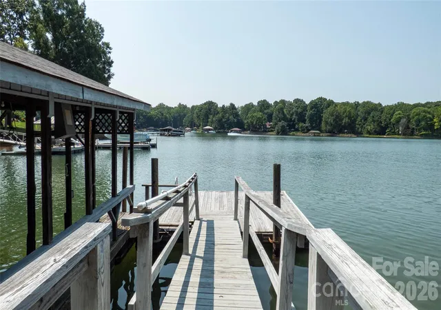 Photo 4 of Single family home for sale at 115 Rainbow Ln, Mooresville, NC 28117 | MLS# 4413654 | Listing updated on 2026-10-07
