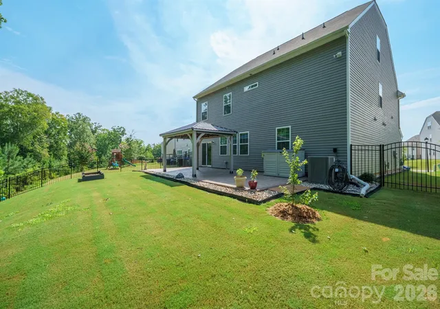 3rd image of 111 Lambeth Loop, Mooresville, NC 28115 | MLS# 4413662