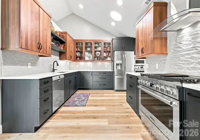 Photo 3 of Townhouse for sale at 100 Mountain Meadow Cir, Weaverville, NC 28787 | MLS# 4413664 | Listing updated on 2026-09-02