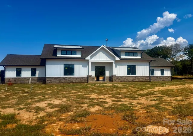 Photo 2 of Single family home for sale at 4494 Blue Mound Ct, Stanley, NC 28164 | MLS# 4413668 | Listing updated on 2026-09-24