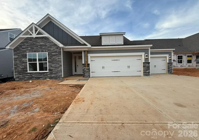 Photo 2 of Single family home for sale at 4494 Blue Mound Ct, Stanley, NC 28164 | MLS# 4413668 | Listing updated on 2026-10-09