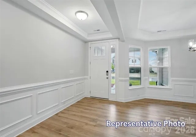 Photo 5 of Single family home for sale at 4007 Cedar Fls Dr, Waxhaw, NC 28173 | MLS# 4413669 | Listing updated on 2026-08-28