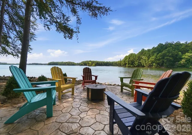 Photo 2 of Single family home for sale at 9265 Belle Pines Ct, Sherrills Ford, NC 28673 | MLS# 4413675 | Listing updated on 2026-08-30