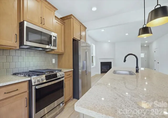 Photo 4 of Townhouse for sale at 31 Oleetah Fls Way, Hendersonville, NC 28792 | MLS# 4413677 | Listing updated on 2026-10-16