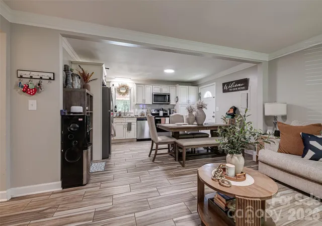 3rd image of 531 Stilwell Oaks Cir, Charlotte, NC 28212 | MLS# 4413682