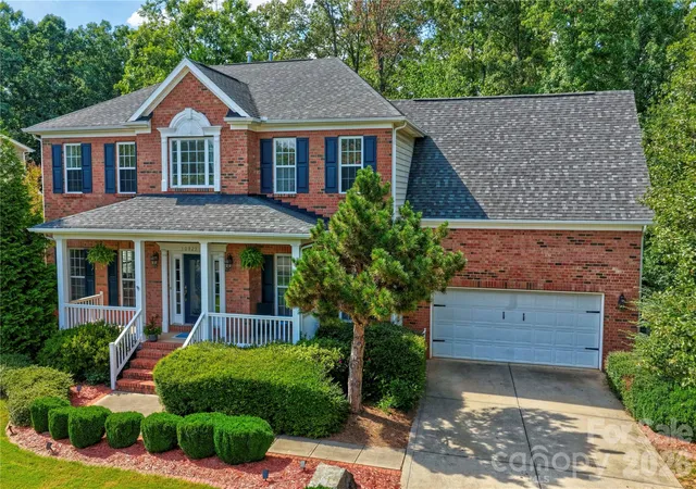Single family home for sale at 10823 Persimmon Crk Dr, Mint Hill, NC 28227 | MLS# 4413690