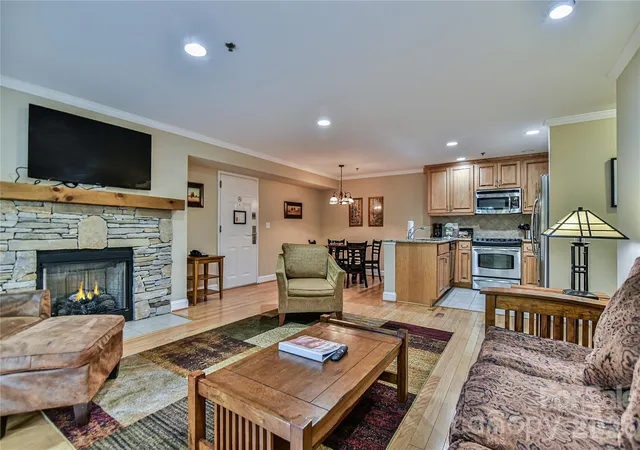 4th image of 211 Bowling Park Rd, Asheville, NC 28803 | MLS# 4413692