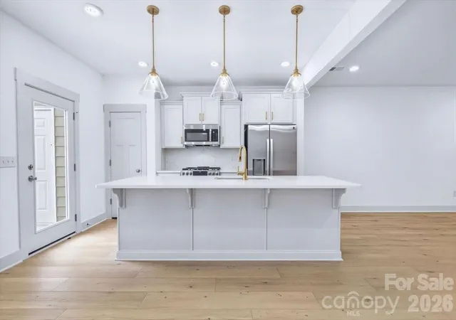 Photo 3 of Townhouse for sale at 29 Oleetah Fls Way, Hendersonville, NC 28792 | MLS# 4413699 | Listing updated on 2026-10-16