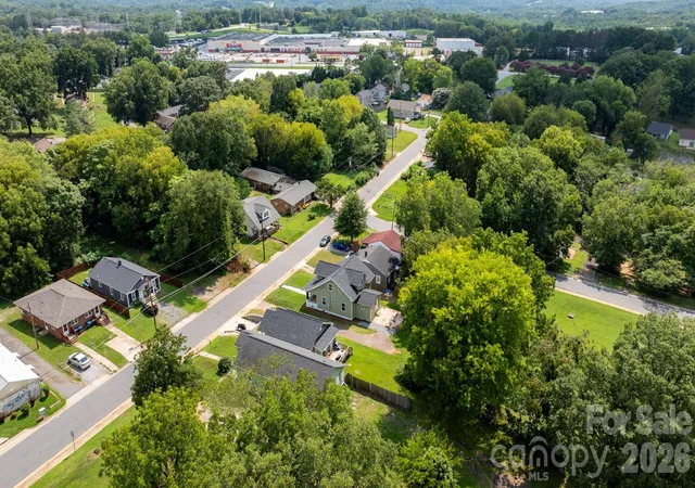 27th image of 242 8th Avenue Dr Sw, Hickory, NC 28602 | MLS# 4413707