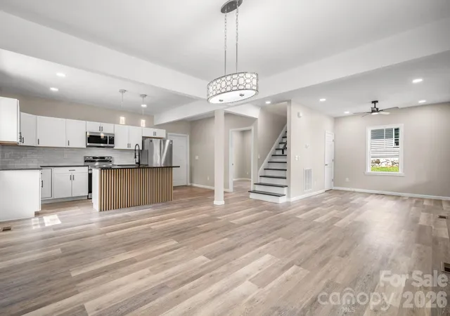 Photo 3 of Single family home for sale at 242 8th Avenue Dr Sw, Hickory, NC 28602 | MLS# 4413707 | Listing updated on 2026-09-27