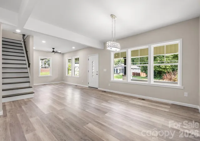 Photo 3 of Single family home for sale at 242 8th Avenue Dr SW, Hickory, NC 28602 | MLS# 4413707 | Listing updated on 2026-10-28