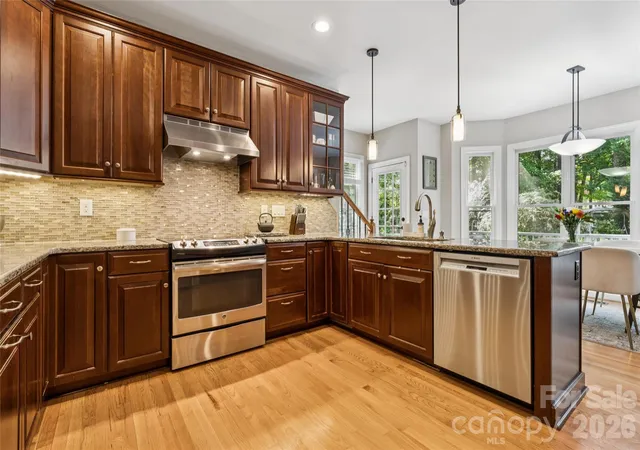 image of 7418 Tarland Ln, Charlotte, NC 28269 | MLS# 4413714
