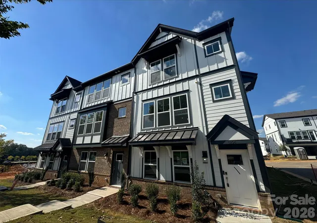 Photo 2 of Townhouse for sale at 1908 Alexander Village Main Dr, Charlotte, NC 28262 | MLS# 4413721 | Listing updated on 2026-10-08