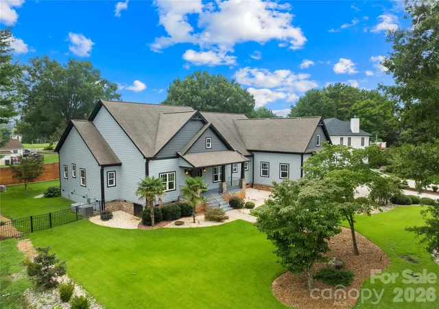 1st image of 129 Aqua Dr, Mooresville, NC 28117 | MLS# 4413727