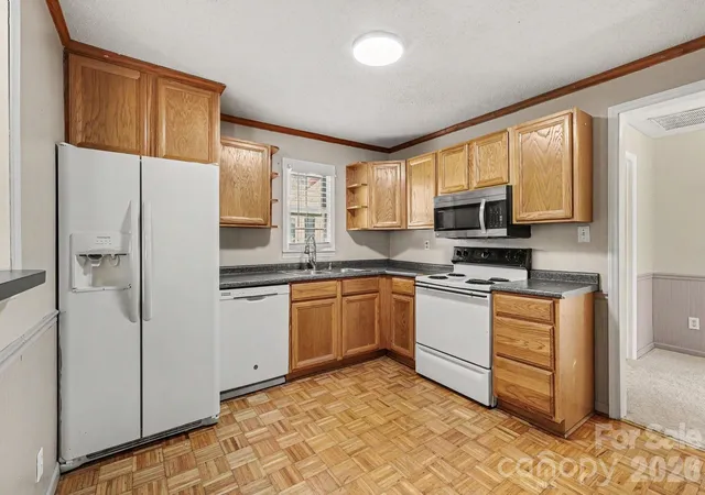 Photo 3 of Single family home for sale at 114 Whitman Cir, Mooresville, NC 28115 | MLS# 4413742 | Listing updated on 2026-09-30