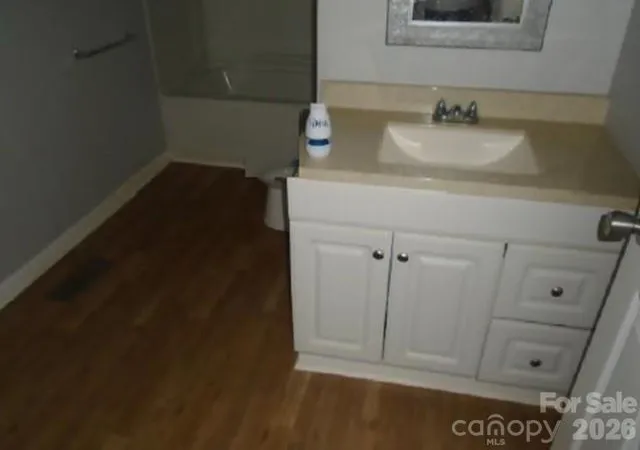 Photo 9 of Single family home for sale at 512 E Vance St, Laurinburg, NC 28352 | MLS# 4413748 | Listing updated on 2026-08-12