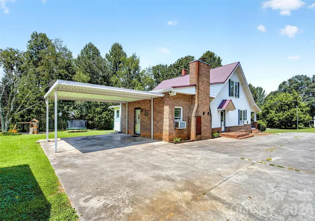 2nd image of 96 Huntsville Rd, Marion, NC 28752 | MLS# 4413751