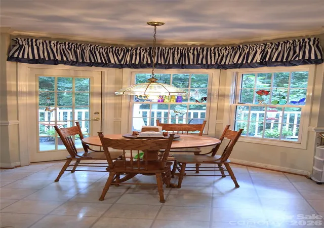 Photo 4 of Single family home for sale at 4721 Kuykendall Rd, Charlotte, NC 28270 | MLS# 4413764 | Listing updated on 2026-08-17