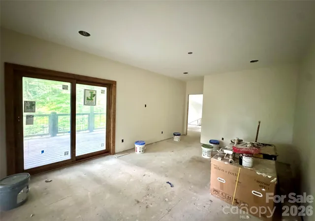 Photo 4 of Single family home for sale at 54 Hamlin Ln, Mars Hill, NC 28754 | MLS# 4413783 | Listing updated on 2026-08-24