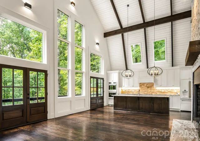 4th image of 50 Turkey Trot Ln, Burnsville, NC 28714 | MLS# 4413794