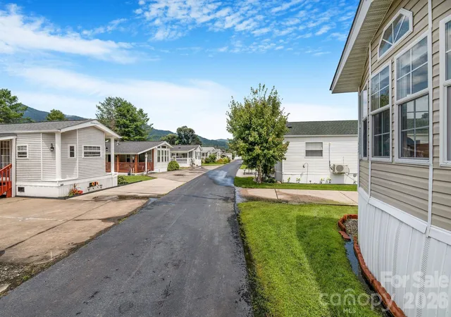 37th image of 53 Strollers Ln, Waynesville, NC 28785 | MLS# 4413806