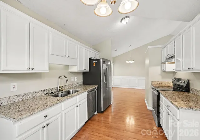 5th image of 9819 Veronica Dr, Charlotte, NC 28215 | MLS# 4413821