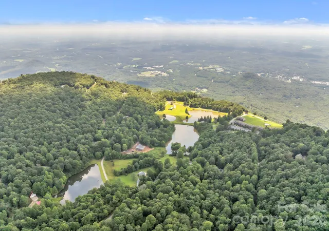 4th image of 11 & 21 Sunset Ridge Dr #21 & 11, Columbus, NC 28722 | MLS# 4413831