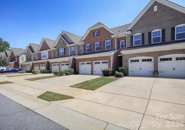 Photo 2 of Townhouse for sale at 115 Dellbrook St #D, Mooresville, NC 28117 | MLS# 4413834 | Listing updated on 2026-09-24
