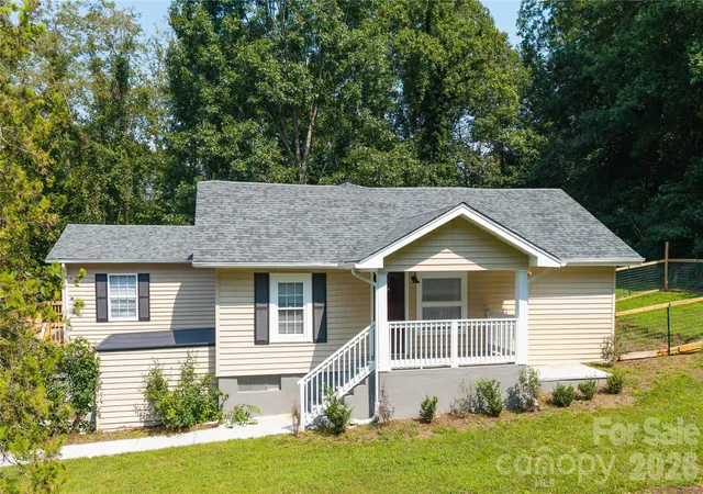 2nd image of 1240 Piedmont Dr Nw, Lenoir, NC 28645 | MLS# 4413839