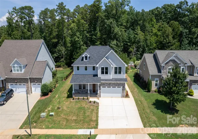 2nd image of 1207 39th Ave Ne, Hickory, NC 28601 | MLS# 4413840