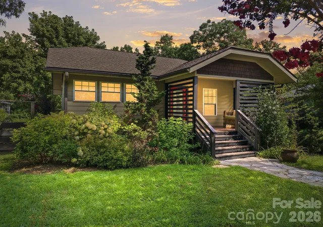 1st image of 146 Courtland Ave, Asheville, NC 28801 | MLS# 4413849