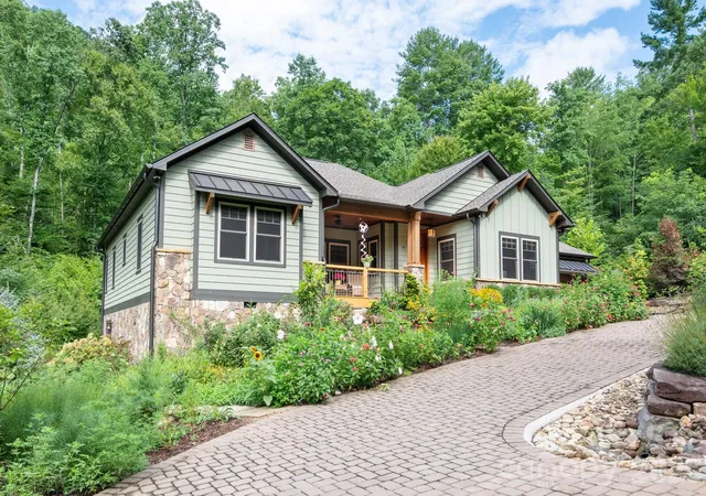2nd image of 18 Hawks Pointe Ln, Weaverville, NC 28787 | MLS# 4413852