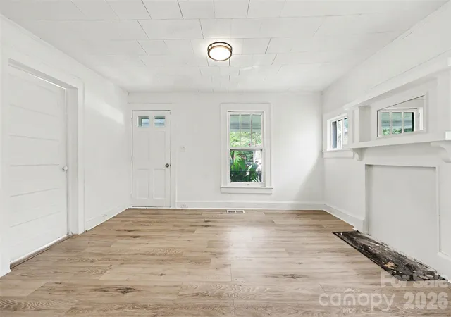 Photo 4 of Single family home for sale at 1306 Forrest St, High Point, NC 27262 | MLS# 4413863 | Listing updated on 2026-09-23