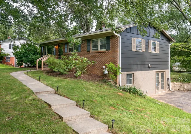 Photo 1 of Single family home for sale at 245 Weston Rd, Arden, NC 28704 | MLS# 4413873 | Listing updated on 2026-10-02