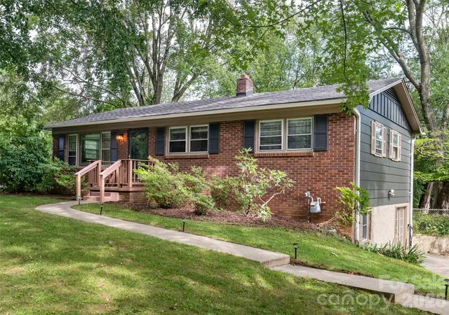 Photo 3 of Single family home for sale at 245 Weston Rd, Arden, NC 28704 | MLS# 4413873 | Listing updated on 2026-10-02