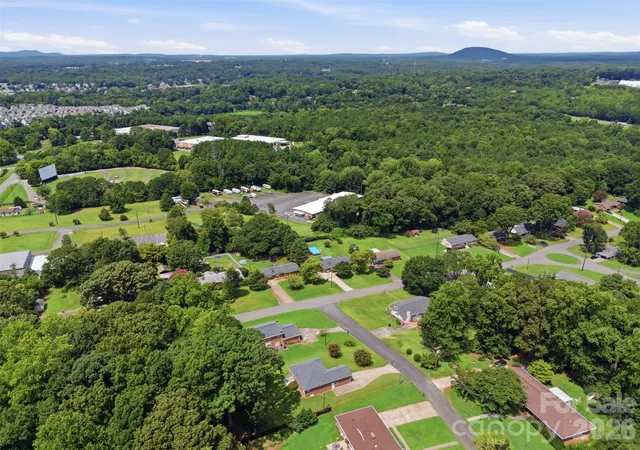 Photo 28 of Single family home for sale at 211 Peachtree St, Belmont, NC 28012 | MLS# 4413887 | Listing updated on 2026-09-05