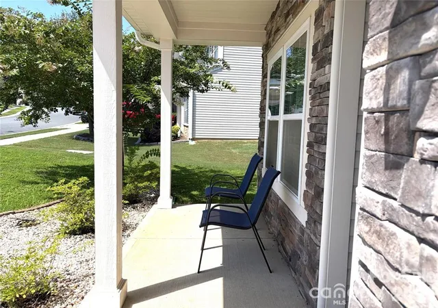 Photo 5 of Single family home for sale at 2628 Courtland Dr, Clover, SC 29710 | MLS# 4413923 | Listing updated on 2026-09-03