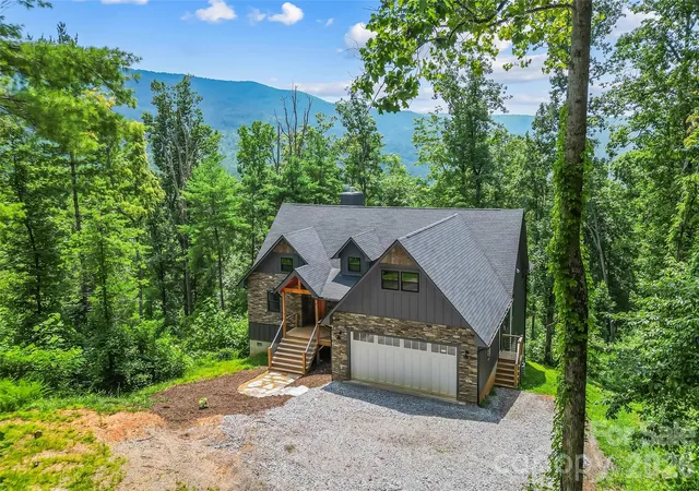 Photo 4 of Single family home for sale at 44 Valley View Dr, Marion, NC 28752 | MLS# 4413930 | Listing updated on 2026-08-22