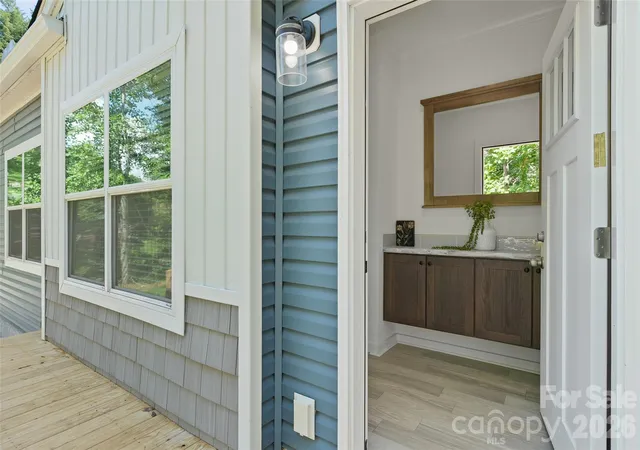 Photo 4 of Single family home for sale at 24 Green Burch Dr, Bryson City, NC 28713 | MLS# 4413936 | Listing updated on 2026-09-01