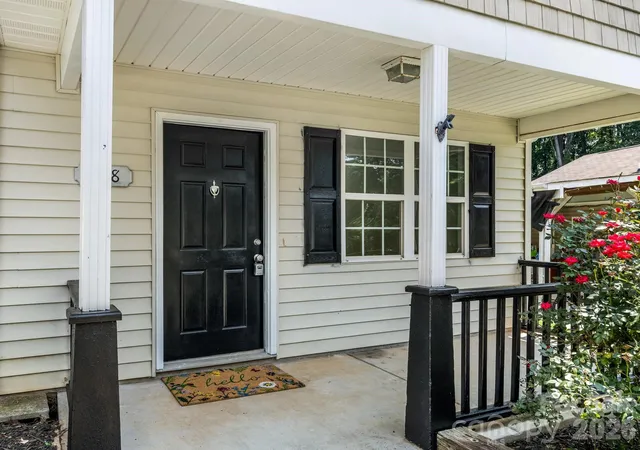 Photo 2 of Single family home for sale at 118 Leonard St #25, Mooresville, NC 28115 | MLS# 4413943 | Listing updated on 2026-09-09