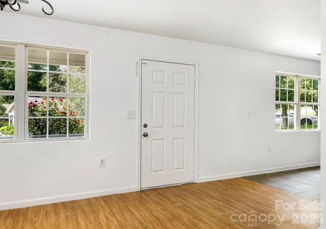 Photo 3 of Single family home for sale at 118 Leonard St #25, Mooresville, NC 28115 | MLS# 4413943 | Listing updated on 2026-09-09