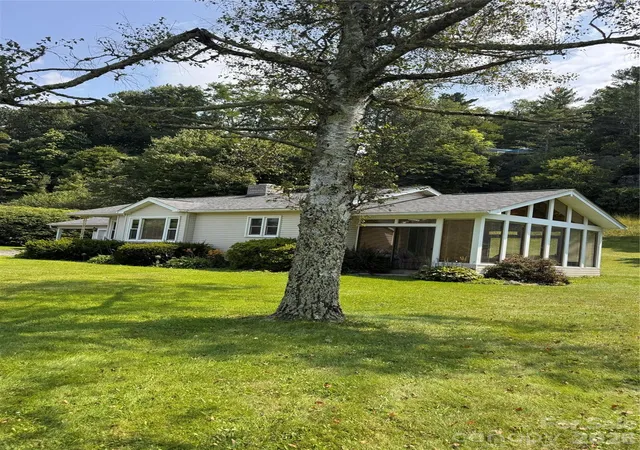 Photo 1 of Single family home for sale at 189 Old Nc 181 Hwy, Newland, NC 28657 | MLS# 4413944 | Listing updated on 2026-08-18