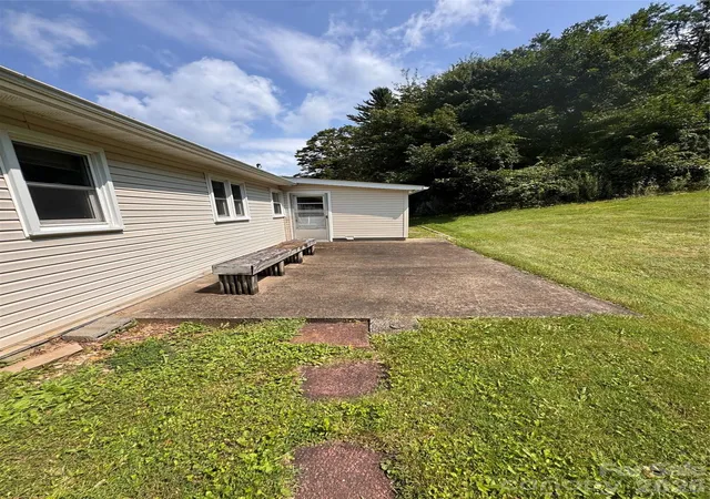 Photo 26 of Single family home for sale at 189 Old Nc 181 Hwy, Newland, NC 28657 | MLS# 4413944 | Listing updated on 2026-08-18